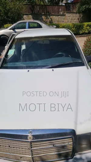 Mercedes-Benz 190E 1992 White