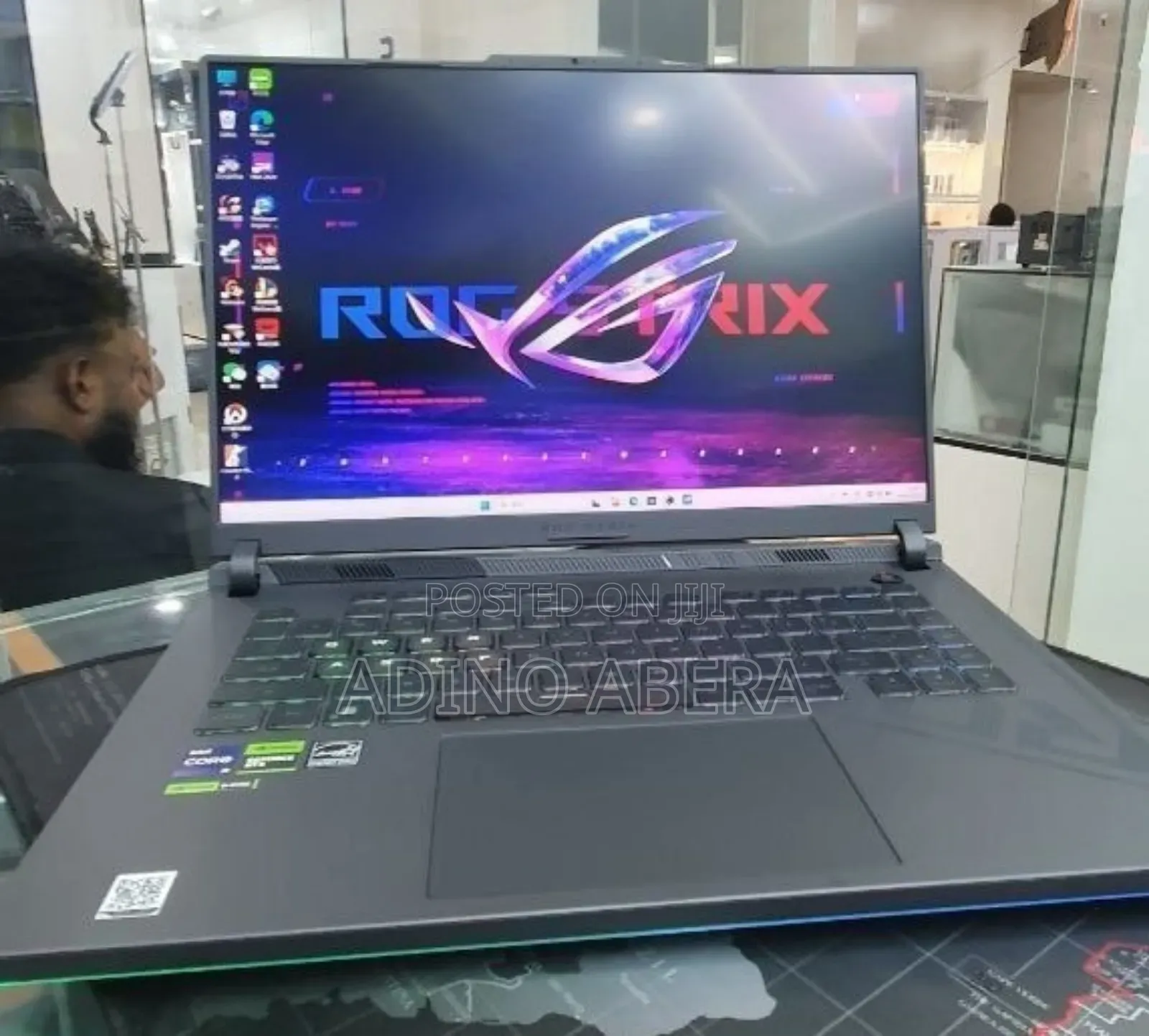 New Laptop Asus ROG Strix SKT T1 Hero Edition 16GB Intel Core I9 SSD 1T