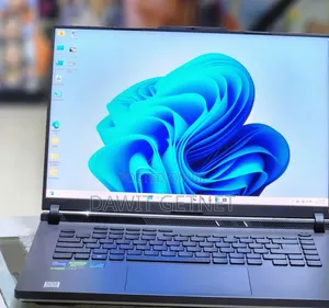 New Laptop Dell Inspiron 15 8GB Intel Core I7 SSD 1T