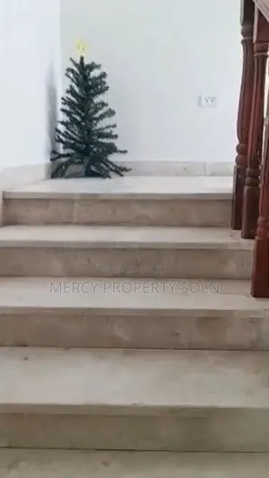 Furnished 7bdrm House in Bole for sale