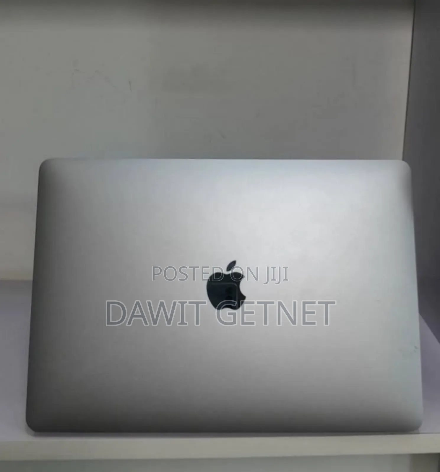 New Laptop Apple MacBook Pro 2017 8GB Intel Core I5 SSD 256GB