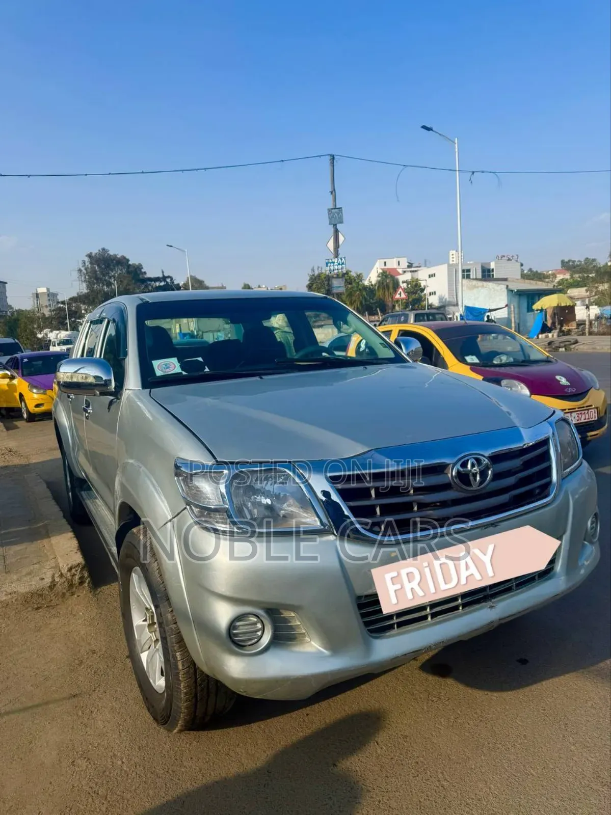 Toyota Hilux 2012 Gold
