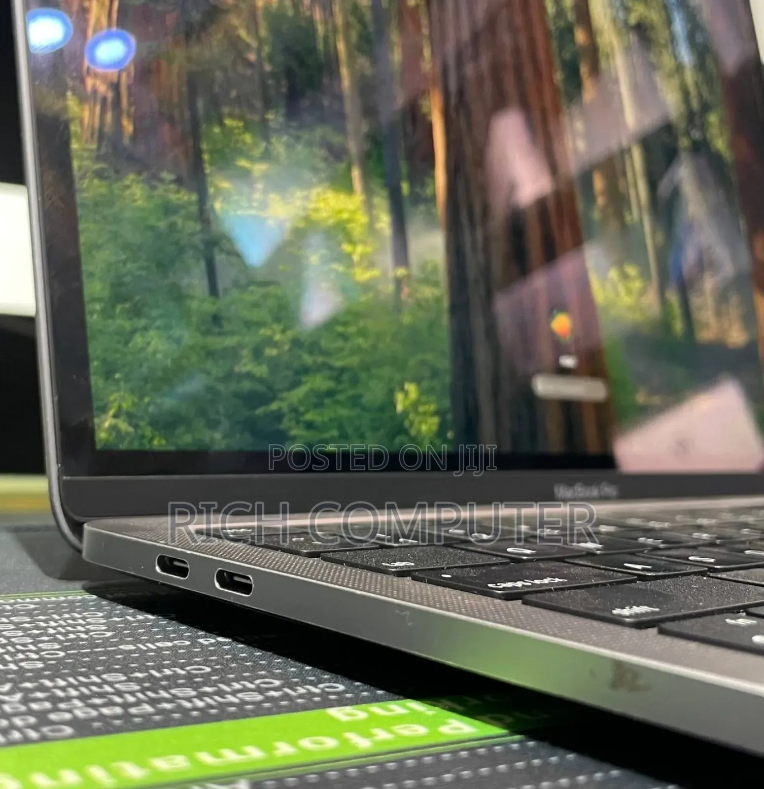 New Laptop Apple MacBook Air 2023 M2 16GB AMD A10 SSD 256GB