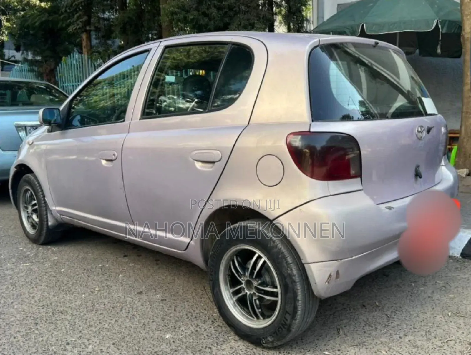 Toyota Vitz 2000 Pink