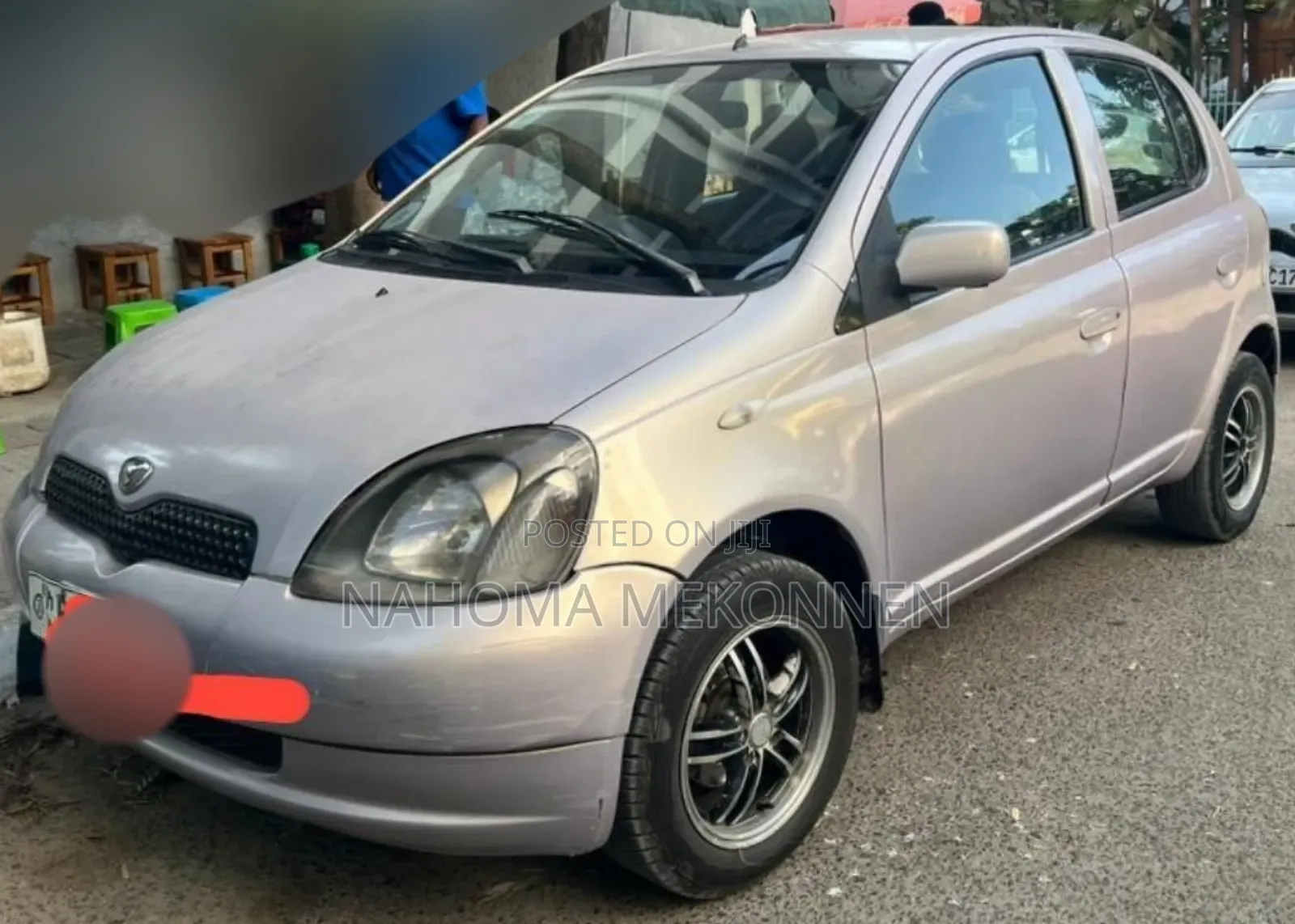 Toyota Vitz 2000 Pink