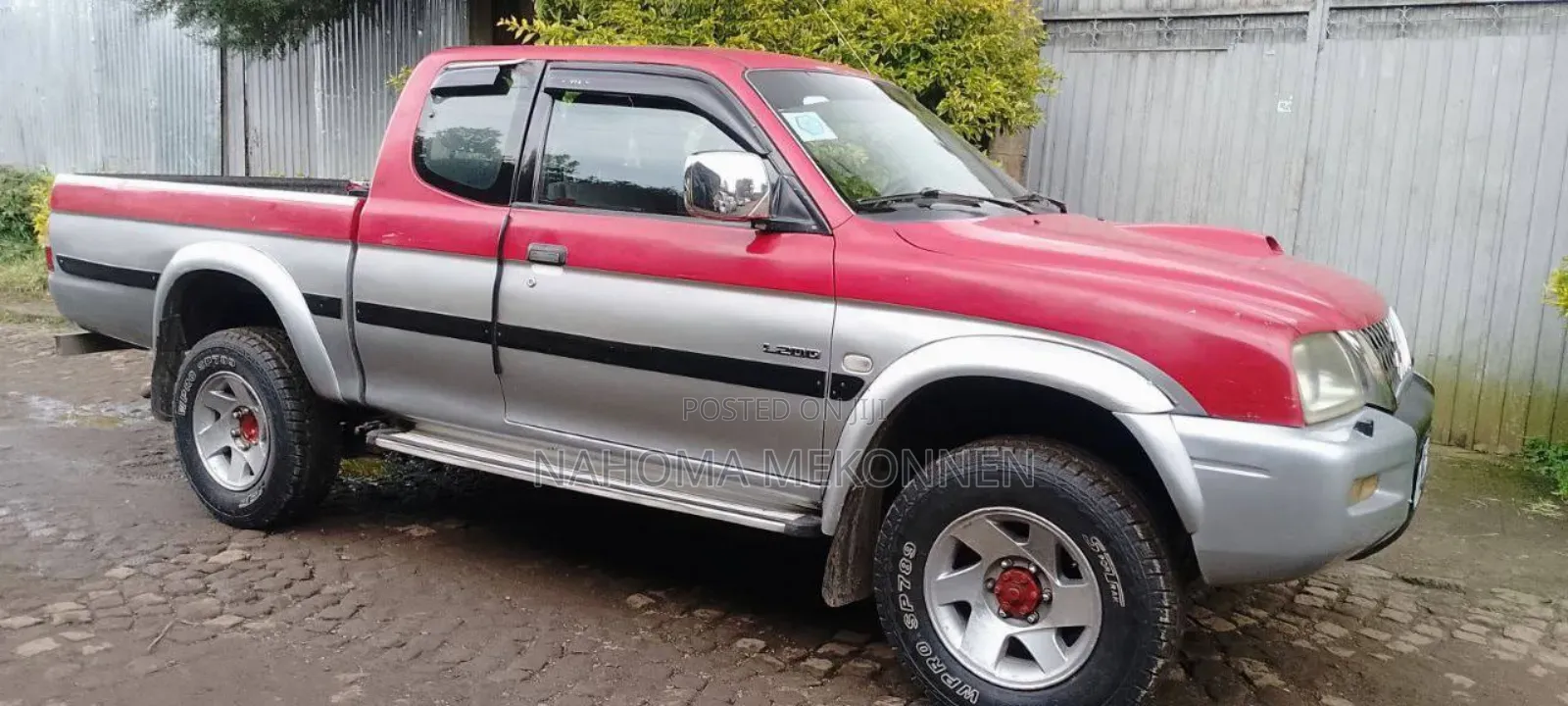 Mitsubishi L200 2004 Red