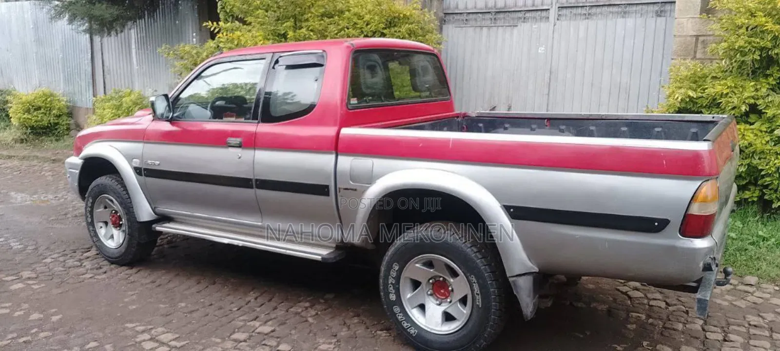 Mitsubishi L200 2004 Red
