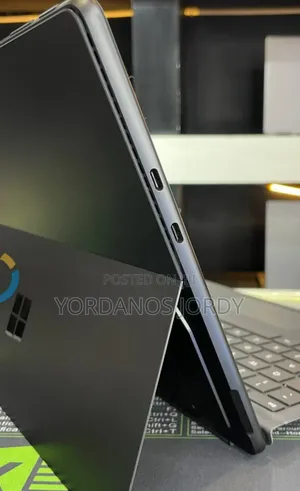 New Laptop Microsoft Surface Pro 10 16GB Intel Core Ultra 5 SSD 256GB