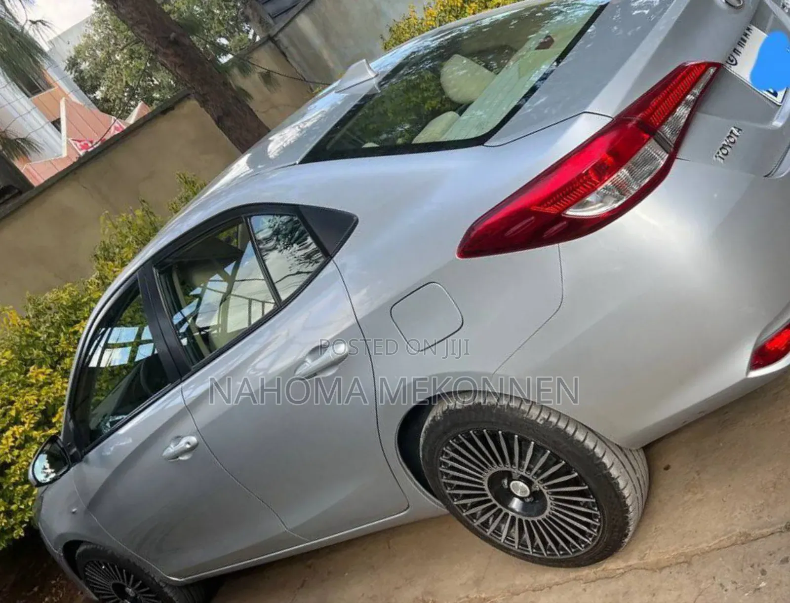 Toyota Yaris 2020 Silver