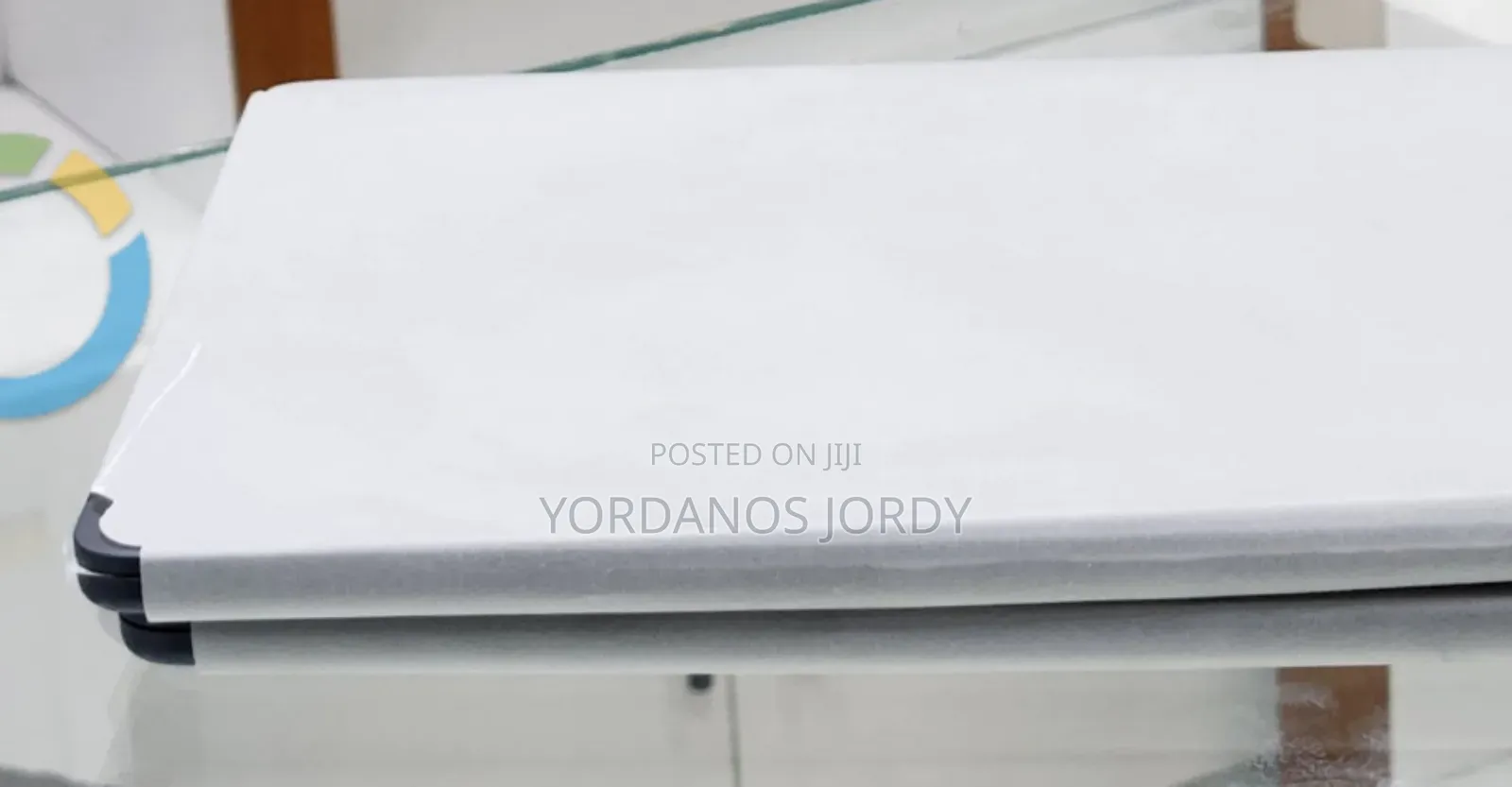 New Laptop Apple MacBook Air 2025 M4 13-Inch 16GB Apple M4 SSD 256GB