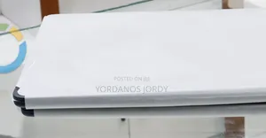 New Laptop Apple MacBook Air 2025 M4 13-Inch 16GB Apple M4 SSD 256GB