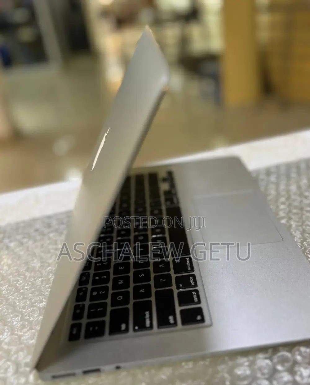 New Laptop Apple MacBook Air 2014 4GB Intel Core I5 SSD 256GB