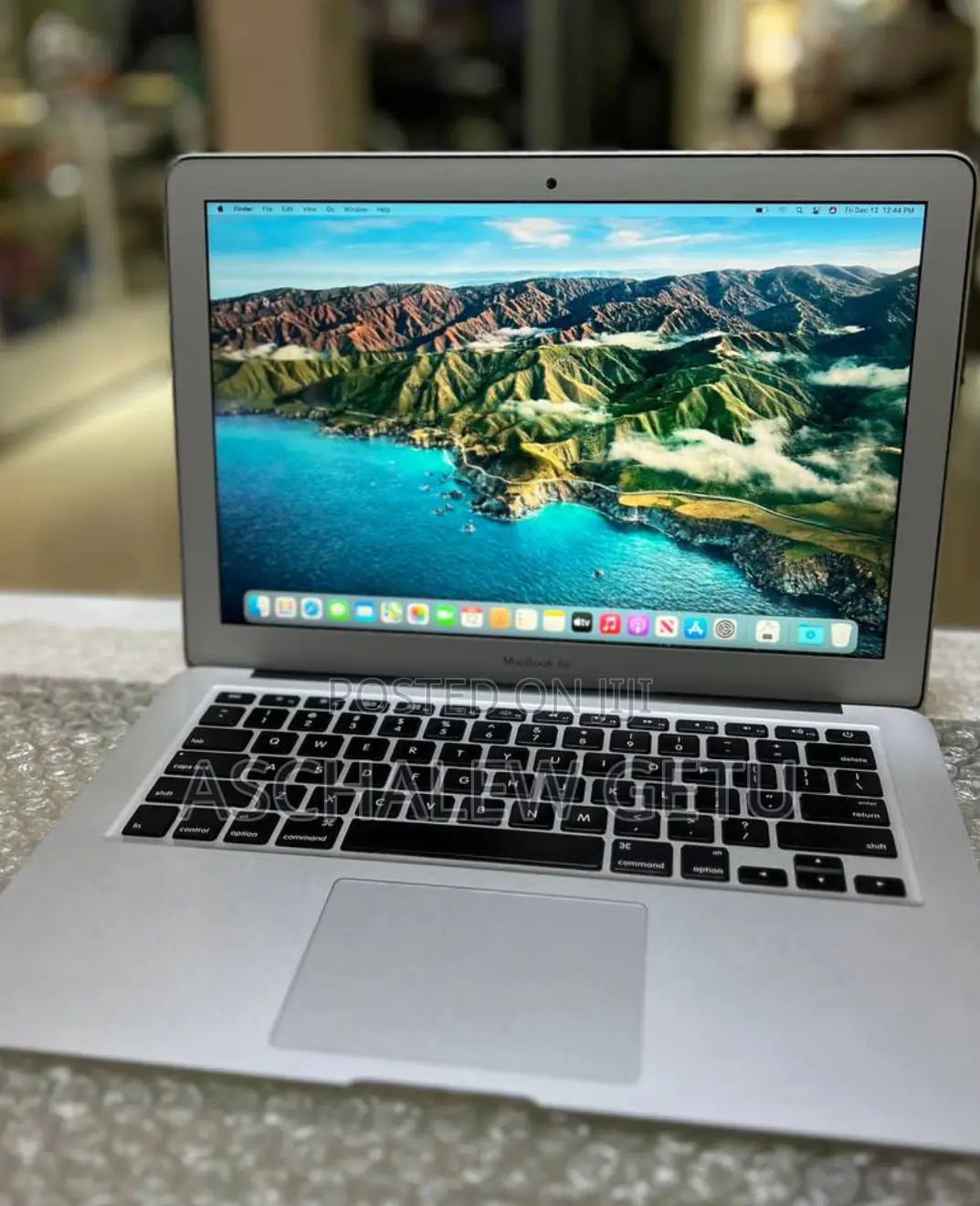 New Laptop Apple MacBook Air 2014 4GB Intel Core I5 SSD 256GB