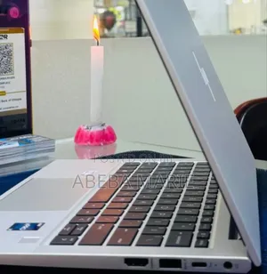 New Laptop HP EliteBook 840 G8 16GB Intel Core I7 SSD 512GB