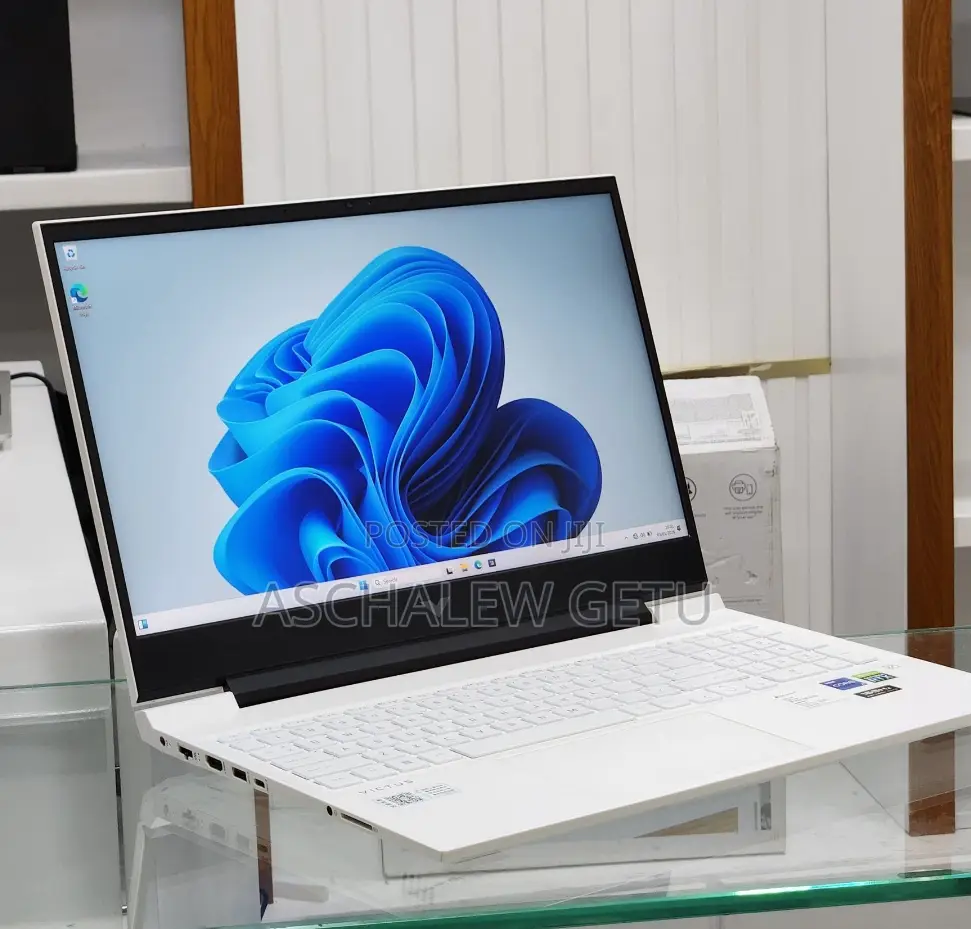 New Laptop HP Victus 16 16GB Intel Core I7 SSD 512GB