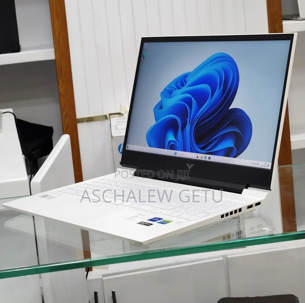New Laptop HP Victus 16 16GB Intel Core I7 SSD 512GB