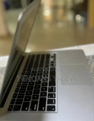 New Laptop Apple MacBook Air 2014 4GB Intel Core I5 SSD 256GB