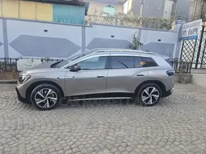 Volkswagen ID.6 2024 Gray