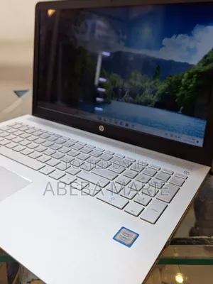 New Laptop HP Pavilion 15 8GB Intel Core I7 SSD 1T