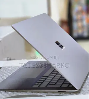 New Laptop Microsoft Surface 8GB Intel Core I5 SSD 512GB