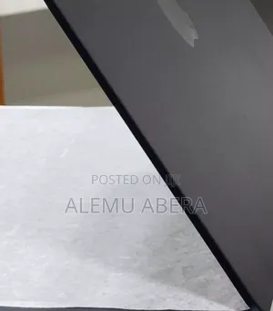 New Laptop Apple MacBook Air 16GB SSD 256GB