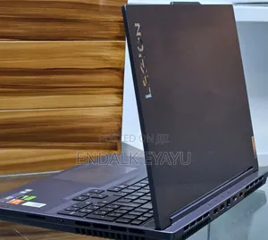 New Laptop Lenovo Legion 5 16GB AMD Ryzen 7 SSD 512GB