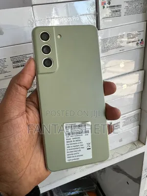 New Samsung Galaxy S21 FE 128 GB Gray