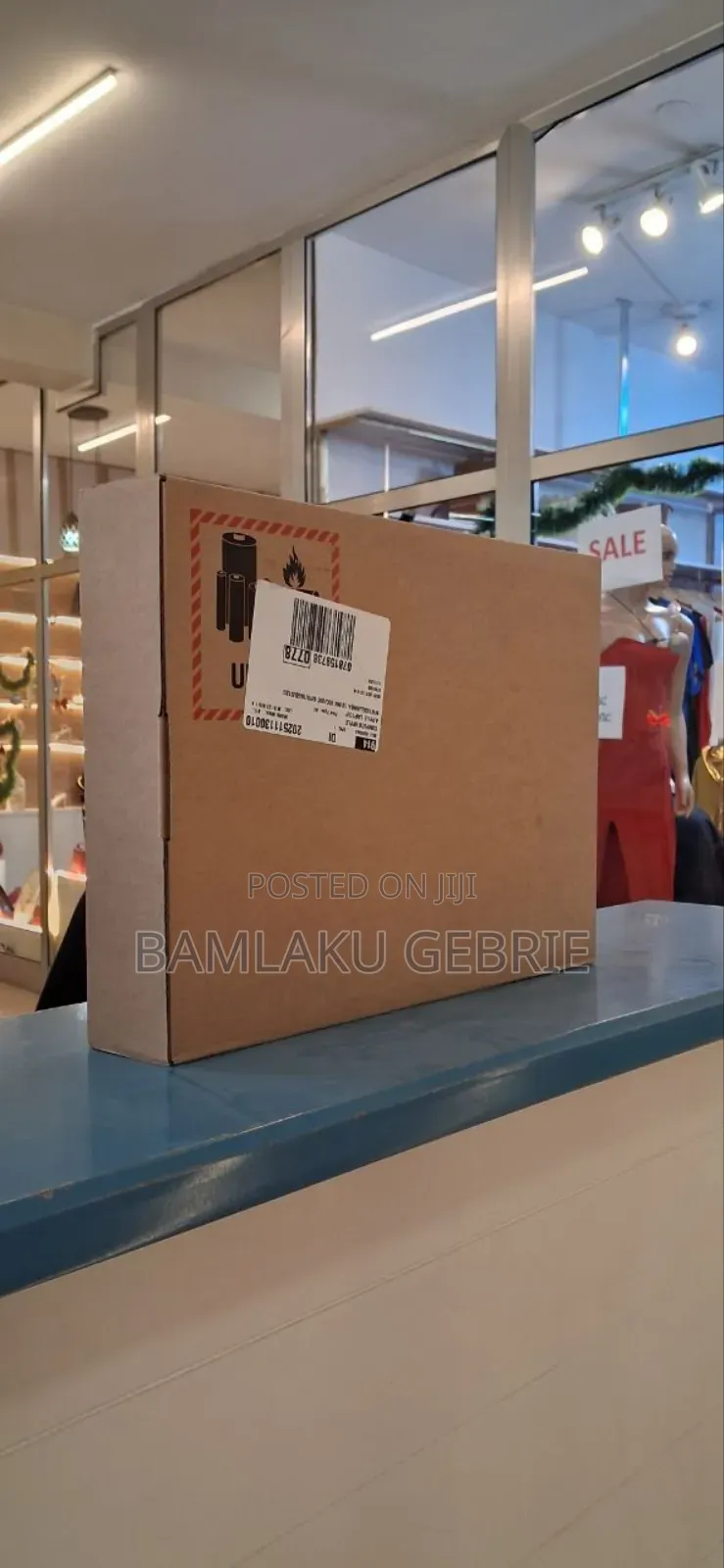 New Laptop Apple MacBook Air 2025 M4 13-Inch 16GB Apple M4 SSD 512GB