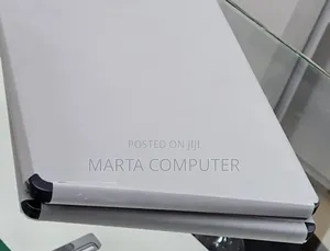 New Laptop Apple MacBook Air 2024 M3 13-Inch 16GB Apple M4 SSD 256GB