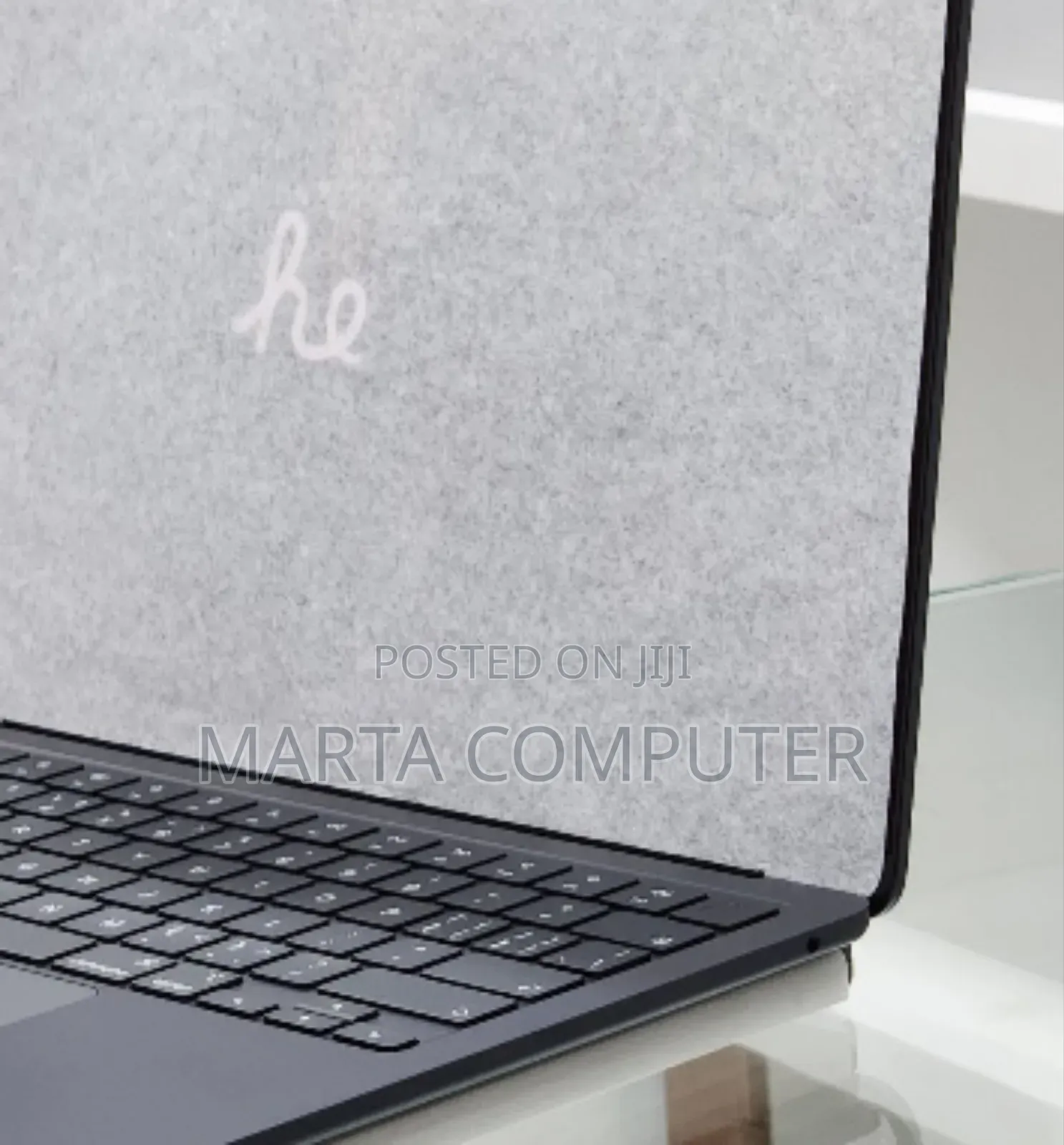 New Laptop Apple MacBook Air 2024 M3 13-Inch 16GB Apple M4 SSD 256GB