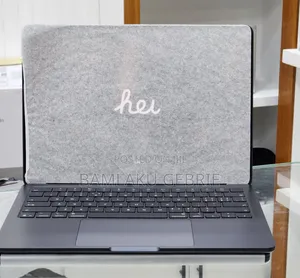 New Laptop Apple MacBook Air 2025 M4 13-Inch 16GB Apple M4 SSD 256GB