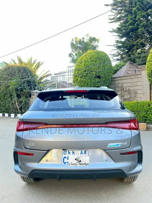 BYD E2 43 kWh 94 hp FWD 2024 Gray
