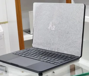 New Laptop Apple MacBook Pro 2024 M4 14-Inch 16GB Apple M4 SSD 256GB