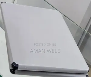 New Laptop Apple MacBook Pro 2024 M4 14-Inch 16GB Apple M4 SSD 256GB