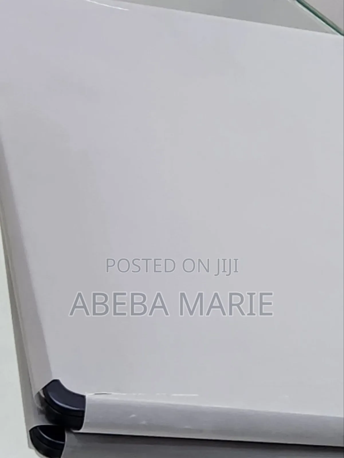 New Laptop Apple MacBook Air 2025 M4 13-Inch 16GB Apple M4 SSD 256GB