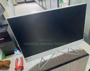 Desktop Computer Lenovo 8GB Intel Core I3 HDD+SSD 1T