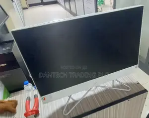 Desktop Computer Lenovo 8GB Intel Core I3 HDD+SSD 1T