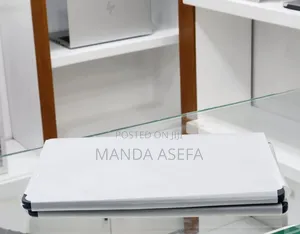 New Laptop Apple MacBook Air 16GB Apple M4 SSD 256GB