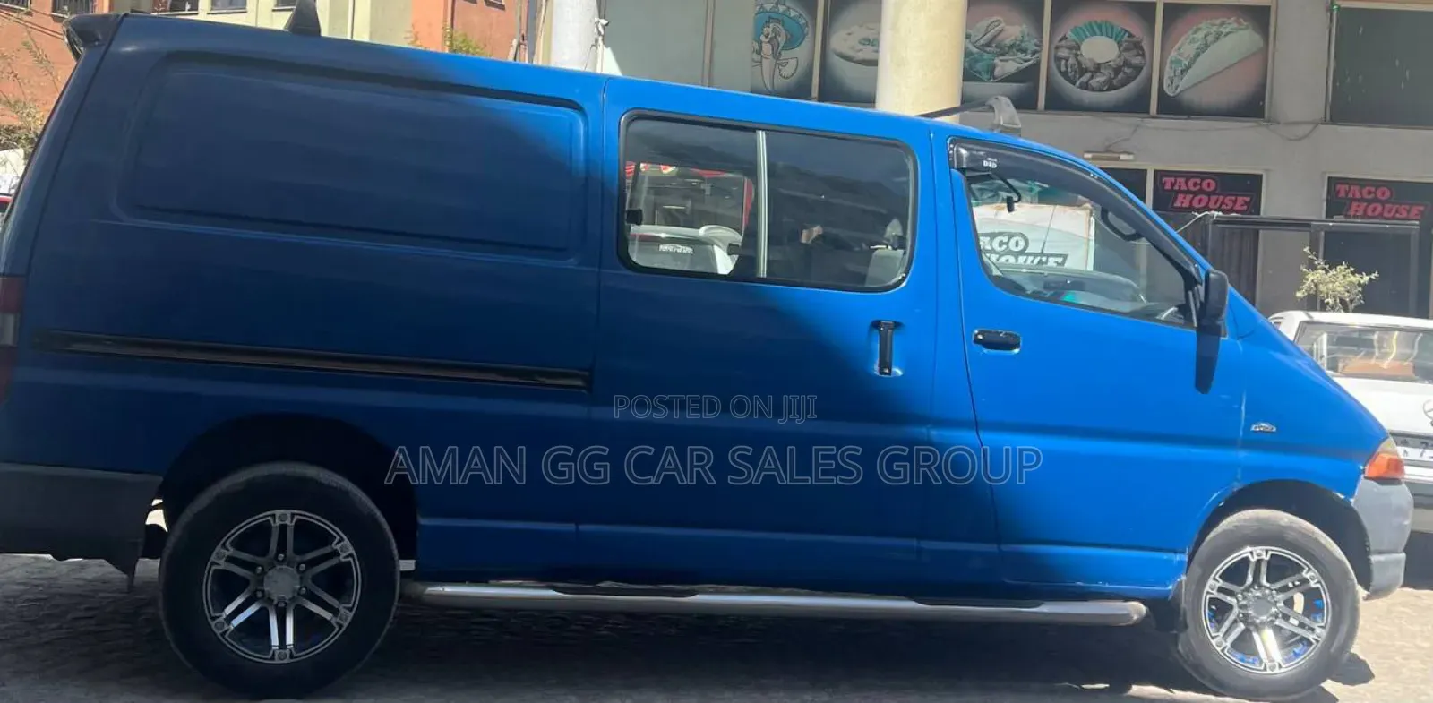 Toyota HiAce 2006 Blue