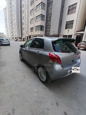 Toyota Yaris 2009 Gray
