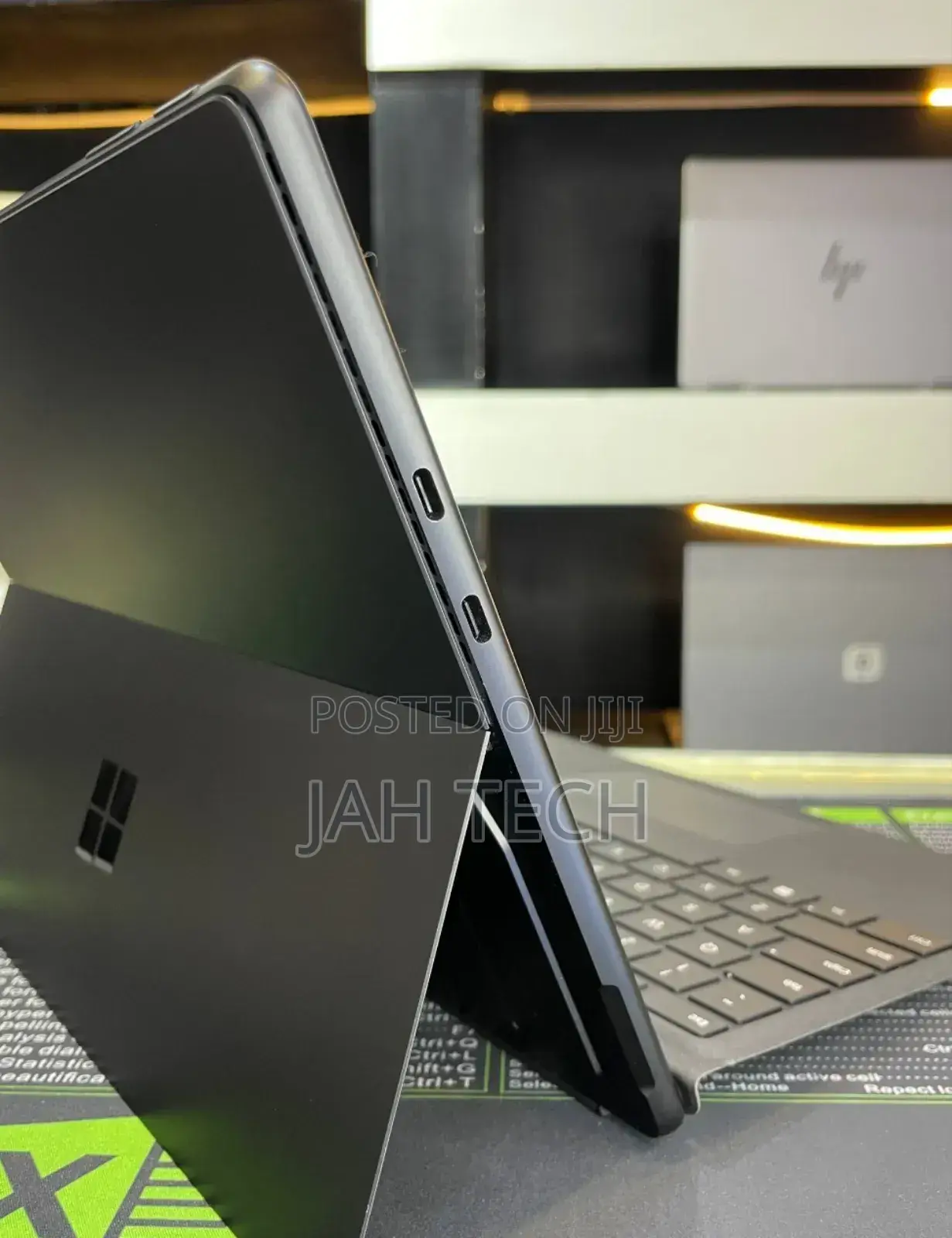 New Laptop Microsoft Surface Pro 10 16GB Intel Core Ultra 5 SSD 256GB