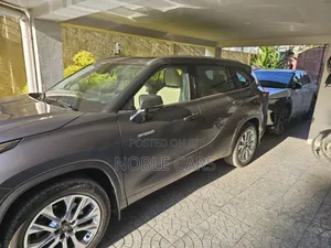 Toyota Highlander Hybrid 2024 Gray