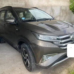 Toyota Rush 2020 Gold