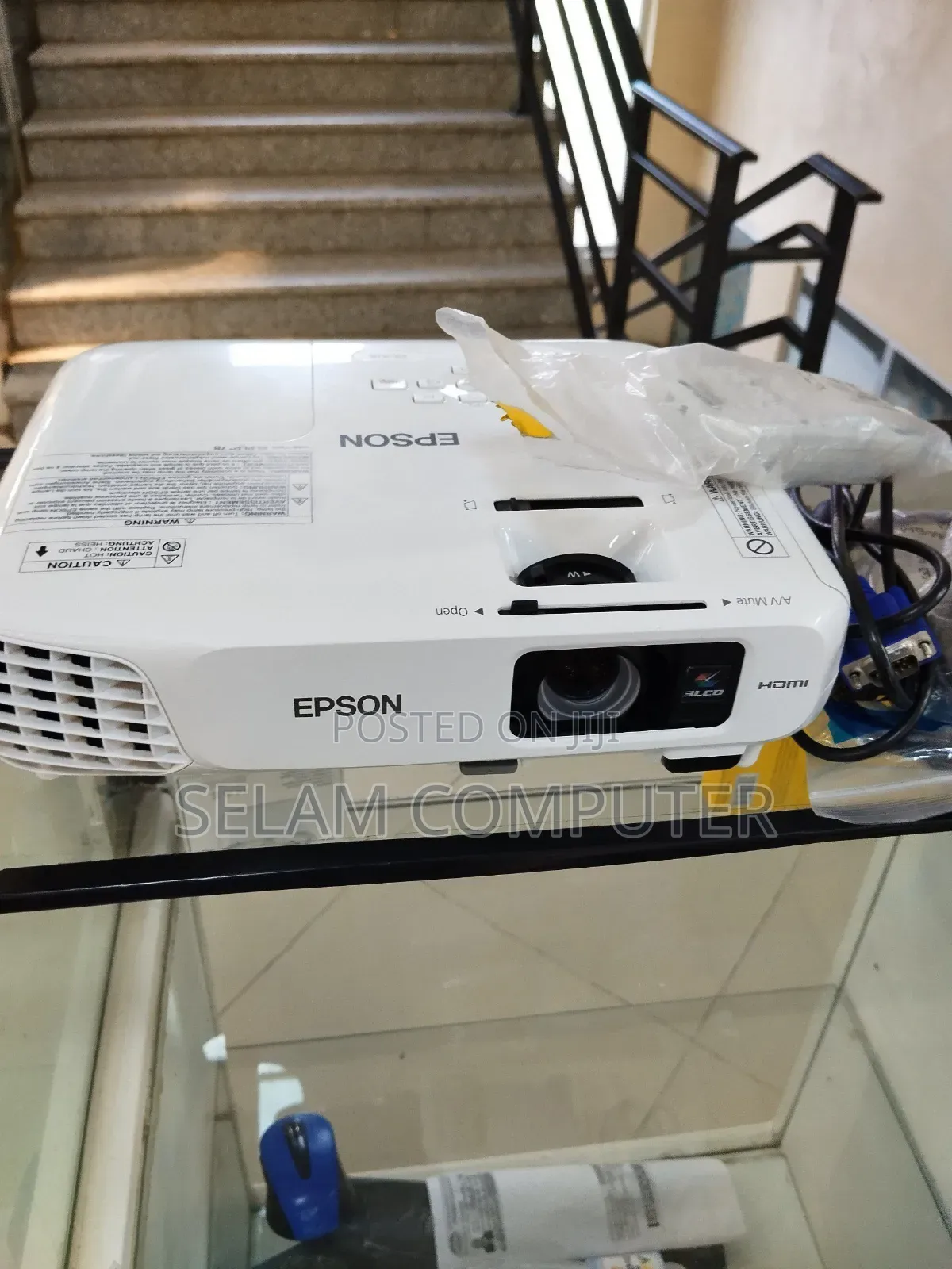 Brand New Epson Projector With Bag, Remote Model Name: Eb-X18 Har