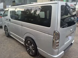 Toyota HiAce 2007 Silver