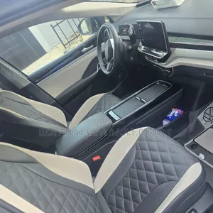 Volkswagen ID.6 2025 Gray