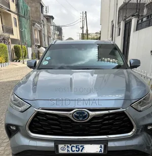 Toyota Highlander Hybrid 2023 Gray