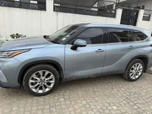 Toyota Highlander Hybrid 2023 Gray