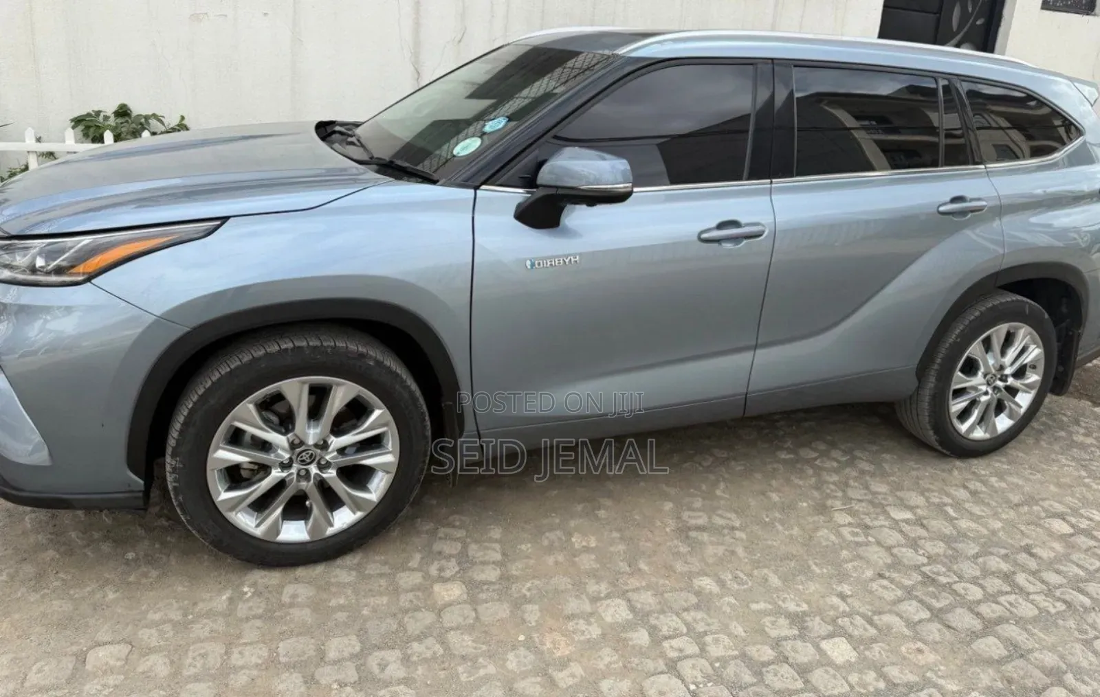 Toyota Highlander Hybrid 2023 Gray