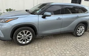 Toyota Highlander Hybrid 2023 Gray
